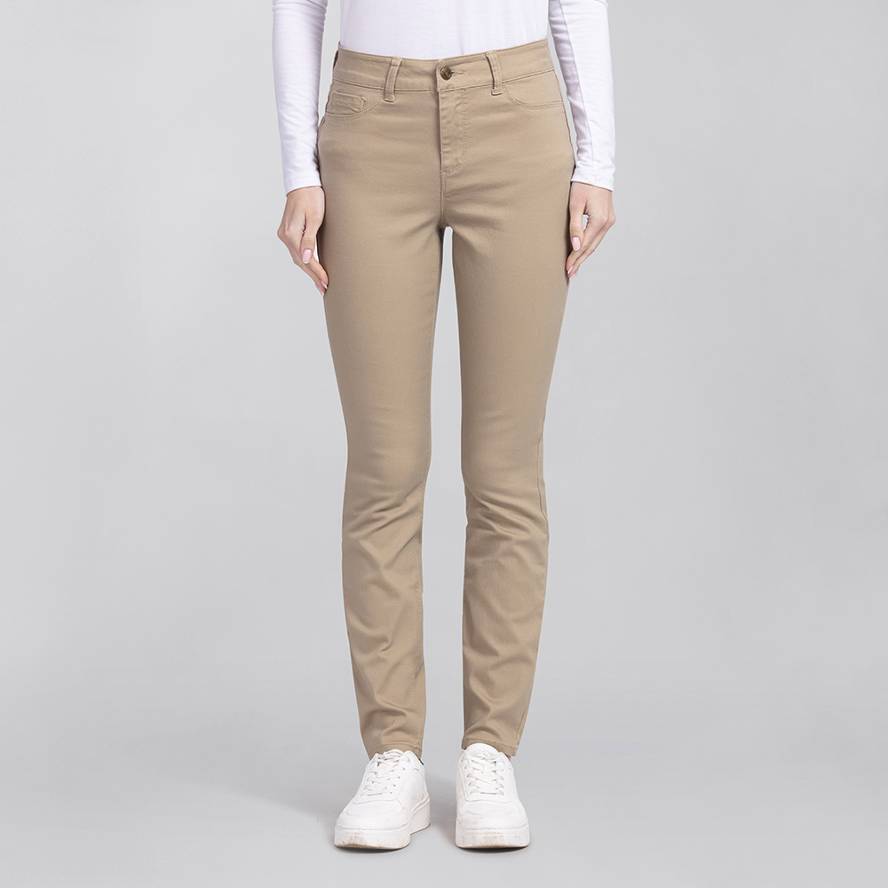 Damen Soft Stretch Jeans in weiß und schwarz